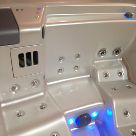 Гидромассажный спа-бассейн USSPA Lyra_iN Гидромассажный спа-бассейн USSPA Lyra_iN